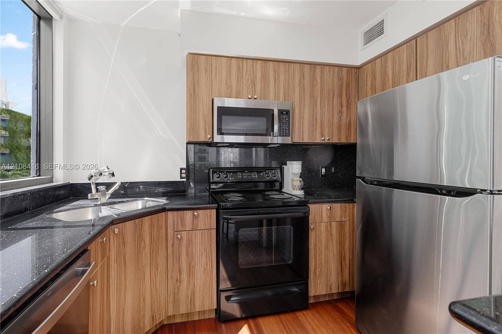 1330 West Avenue, #614, Miami Beach, FL 33139 Photo 17