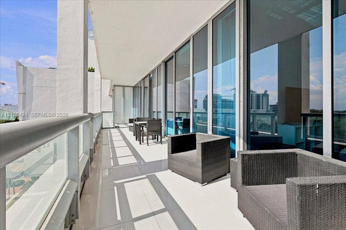 6799 Collins Avenue, #412, Miami Beach, FL 33141 Photo 28