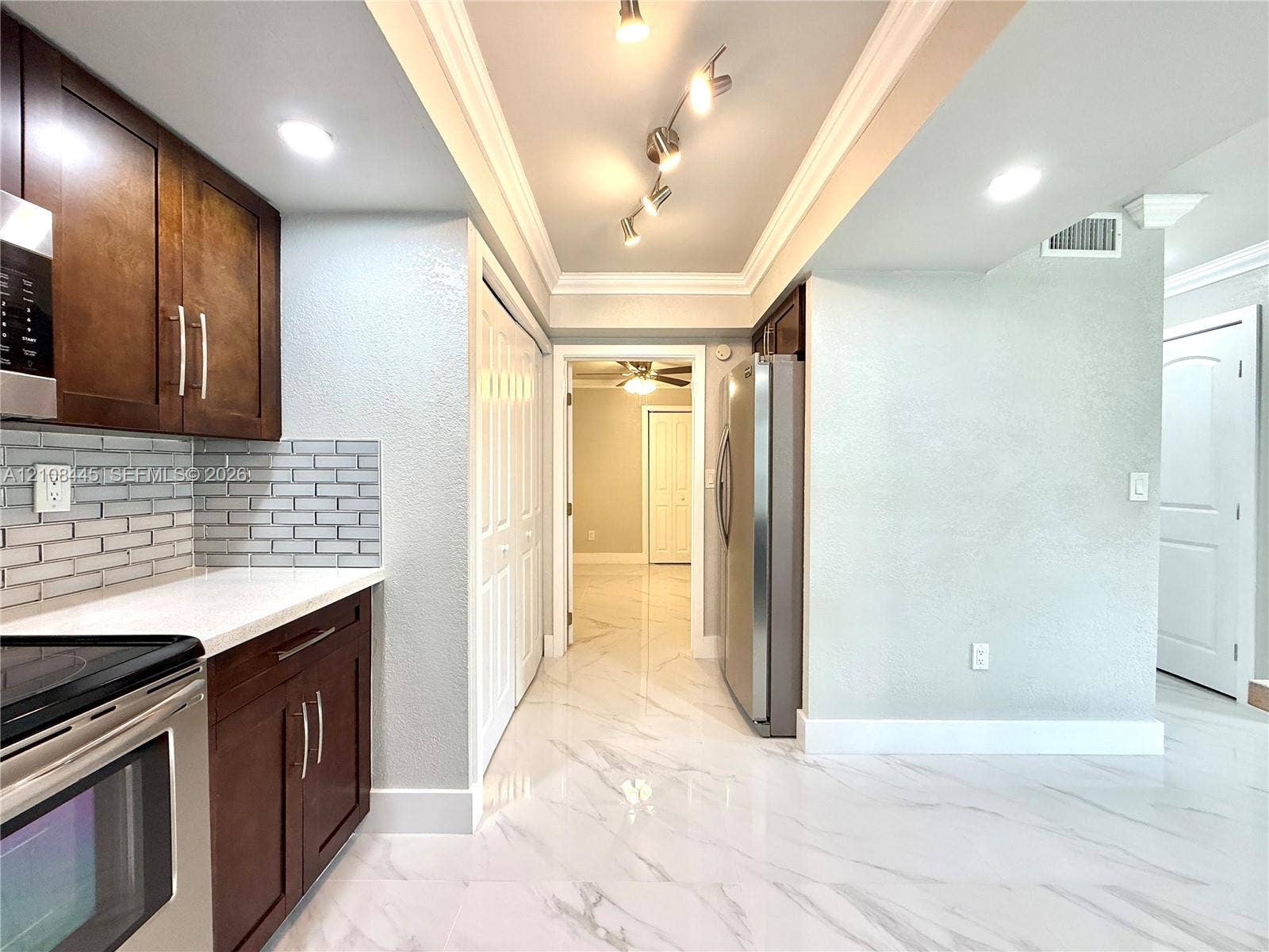 800 W 81st Place, Hialeah, Hialeah, FL 33014 Photo 14