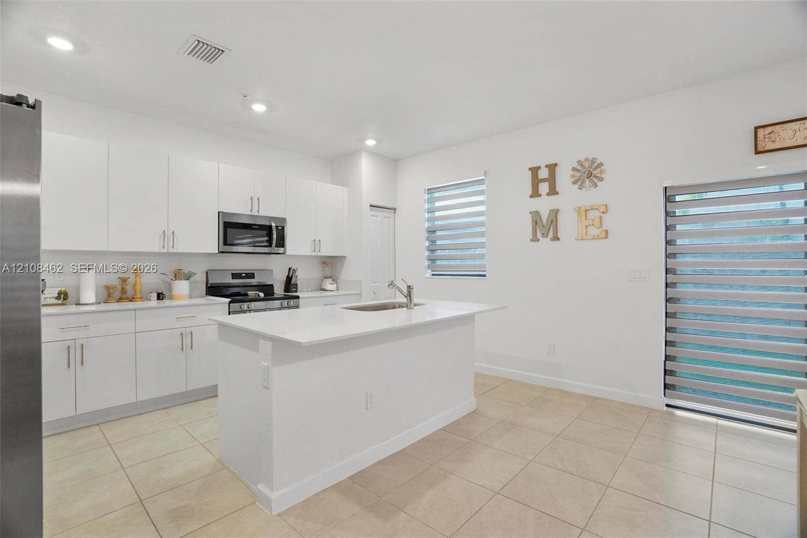 15959 SW 2nd Street, Pembroke Pines, FL 33027 Photo 9
