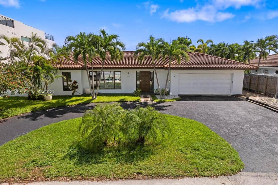 Property photo for 3080 NE 43rd Street, Fort Lauderdale, FL