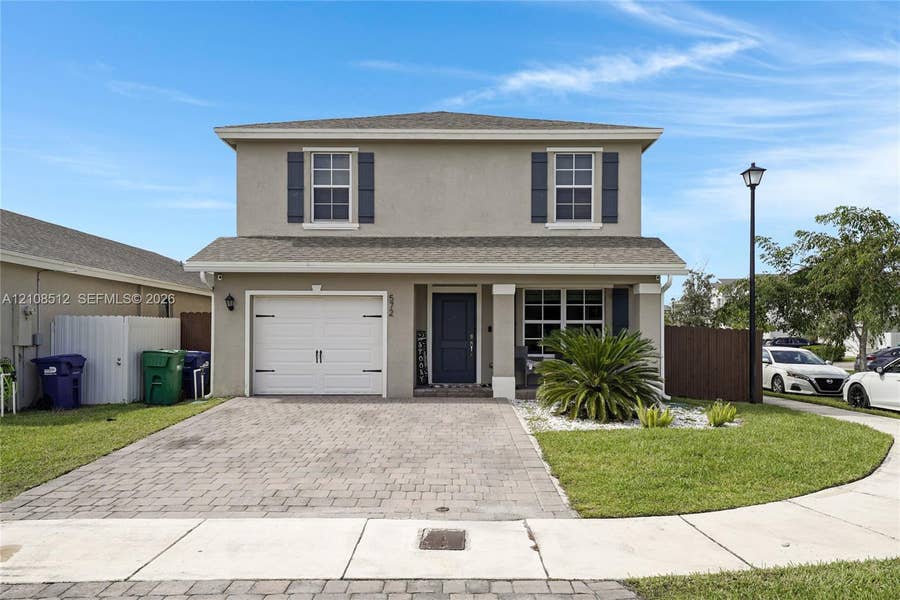 Property photo for 572 NE 6th Place, Homestead, FL
