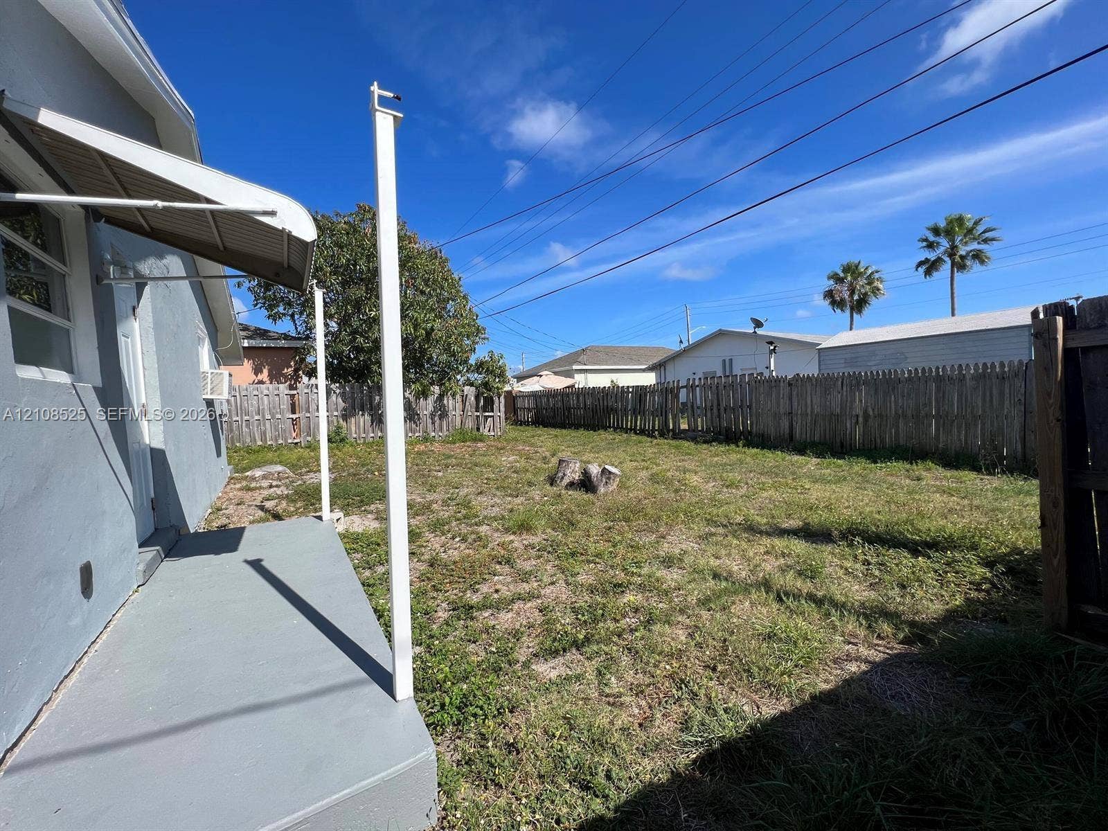 522 NW 11th Avenue, Boynton Beach, FL 33435 Unit B - Back Entrance