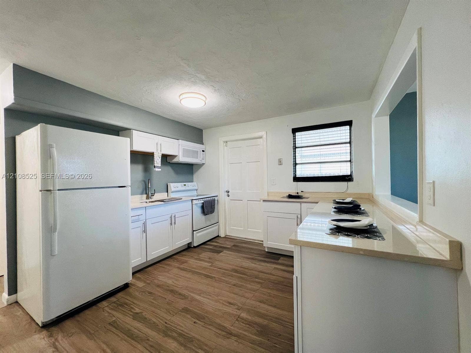 522 NW 11th Avenue, Boynton Beach, FL 33435 Unit A - Kitchen