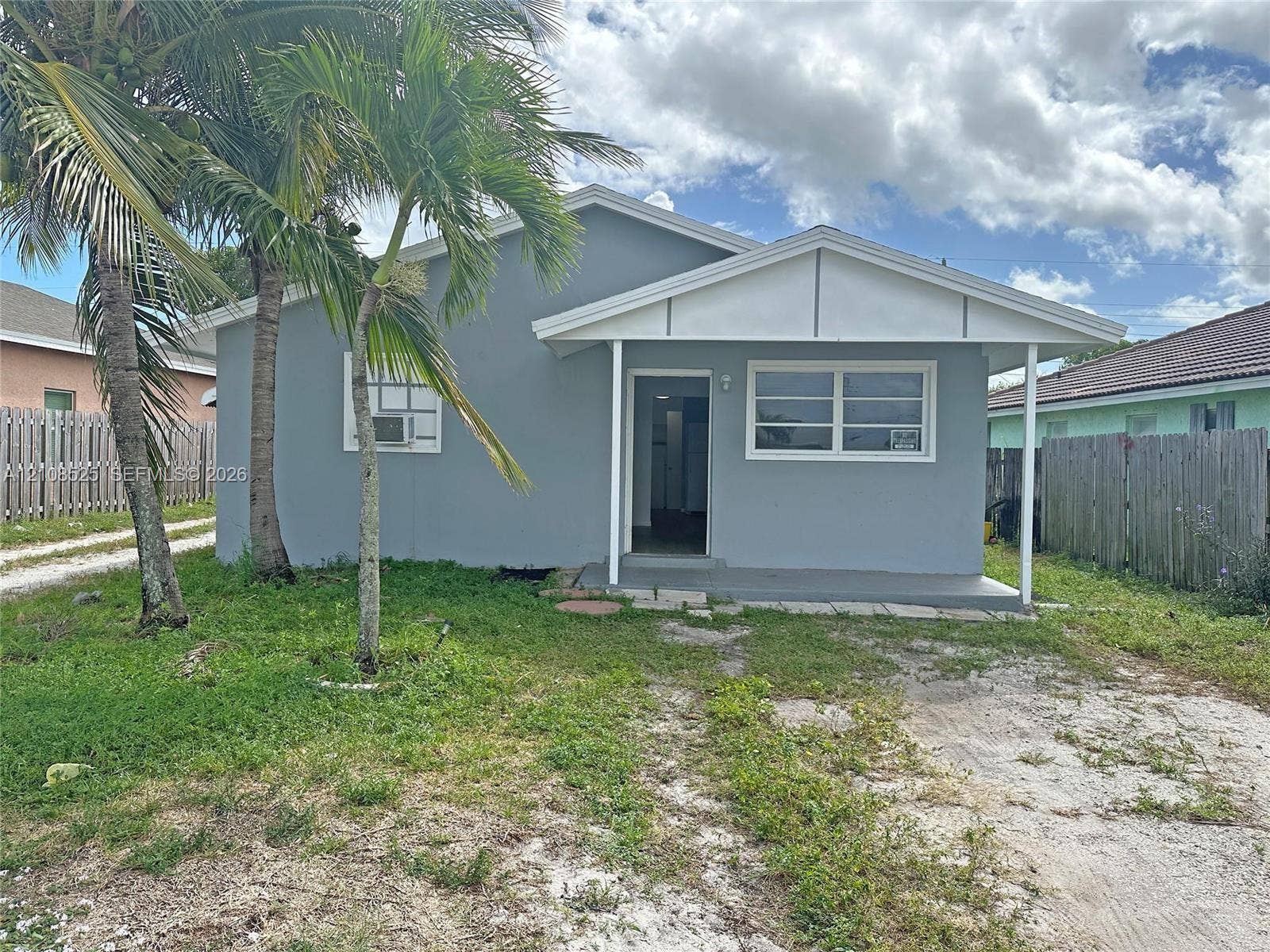 522 NW 11th Avenue, Boynton Beach, FL 33435 Unit A - Main Entrance