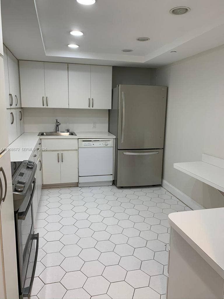 5701 Collins Avenue, #301, Miami Beach, Miami Beach, FL 33140 Photo 13