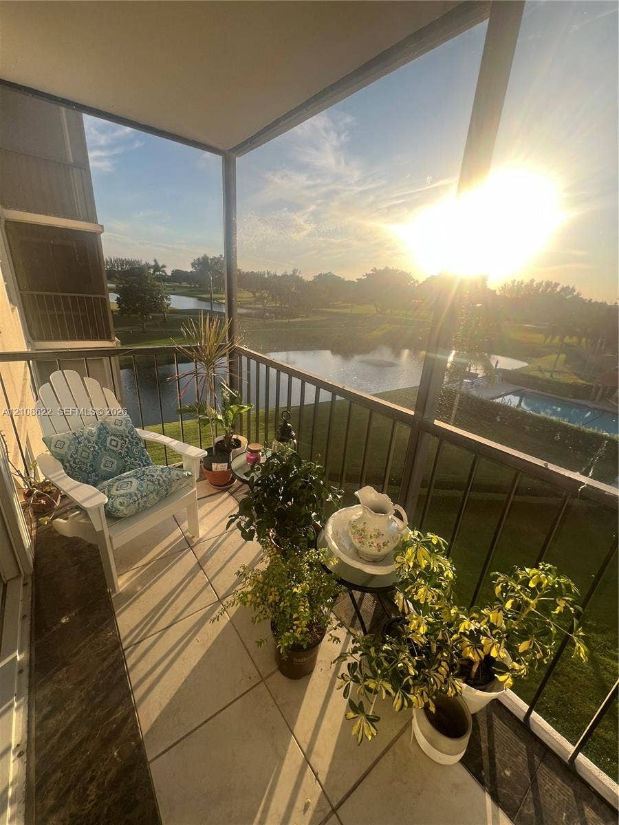 8900 Washington Boulevard, #402, Pembroke Pines, Pembroke Pines, FL 33025 Photo 5