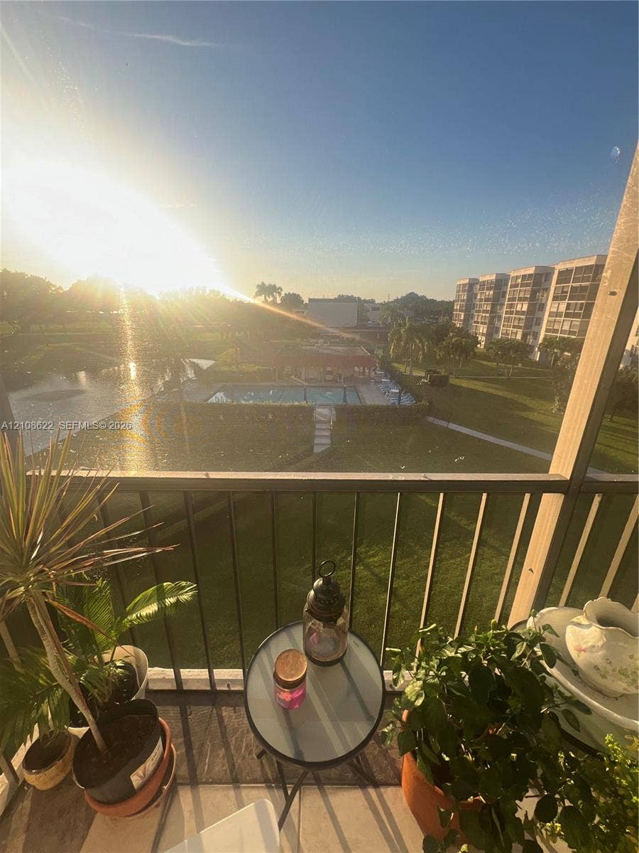 8900 Washington Boulevard, #402, Pembroke Pines, Pembroke Pines, FL 33025 Photo 6
