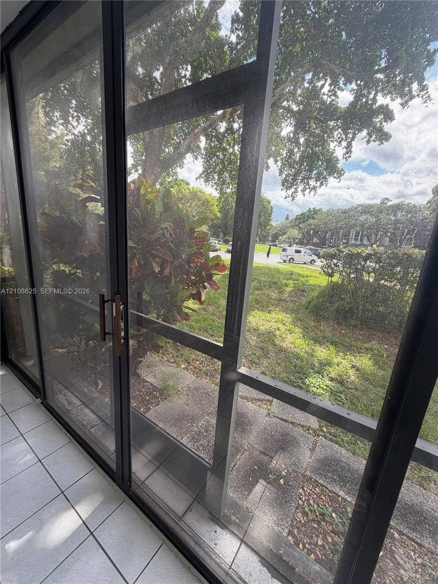 3650 Inverrary Drive, #1Q, Lauderhill, FL 33319 Photo 35