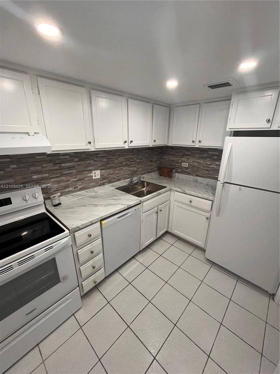 Property photo for 3650 Inverrary Drive, #1Q, Lauderhill, FL