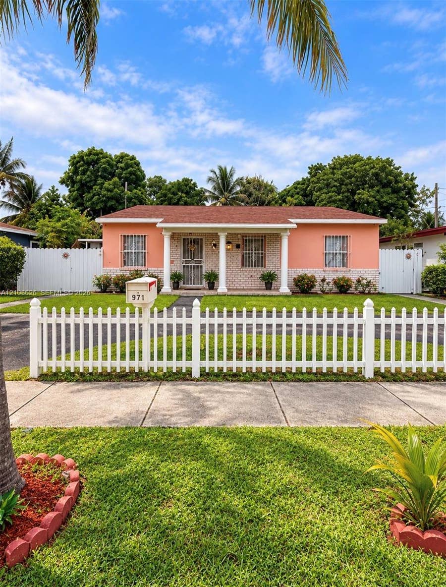 Property photo for 971 NE 156th Terrace, North Miami Beach, FL