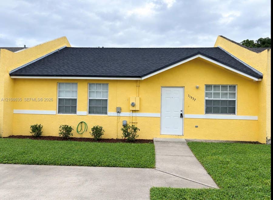 Property photo for 11537 Louis Street, Miami, FL