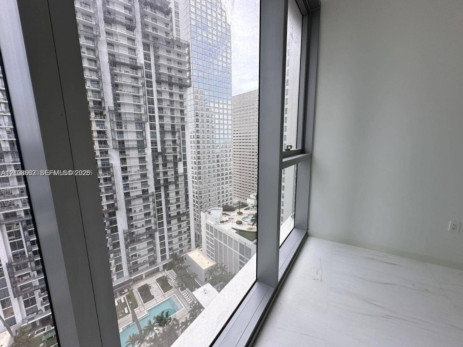 300 Biscayne Boulevard, #2709W, Miami, Miami, FL 33131 Photo 18
