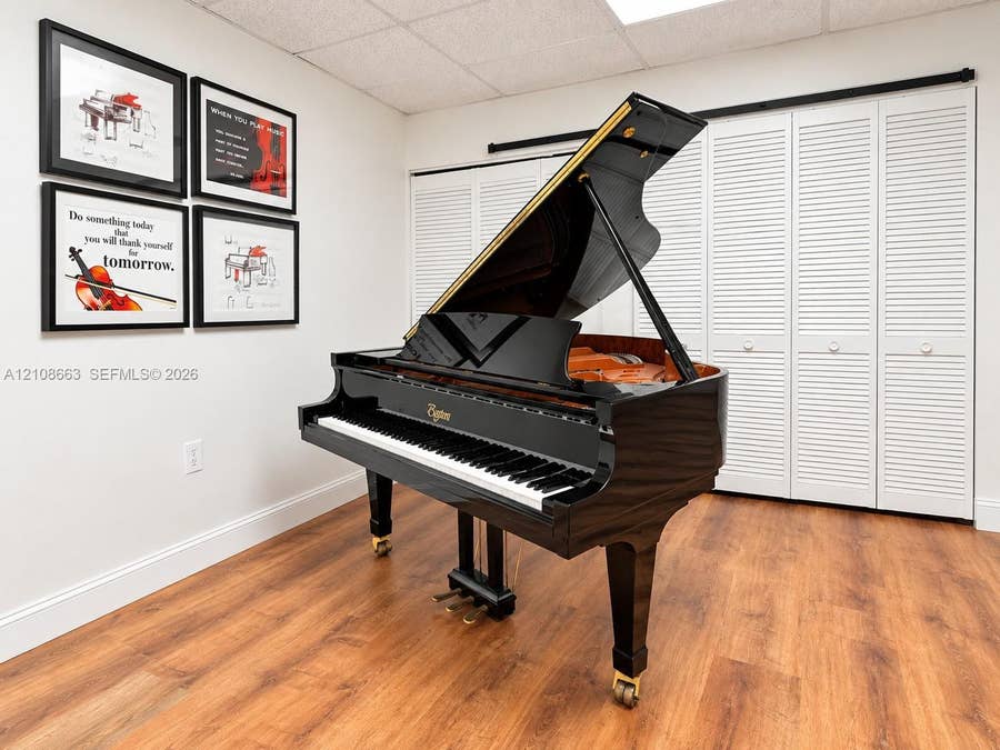 Property photo for Doral, FL