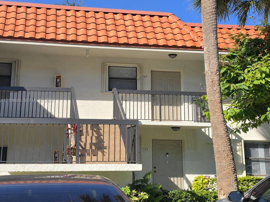 Property photo for 15813 W Waterside Circle, #202, Sunrise, FL