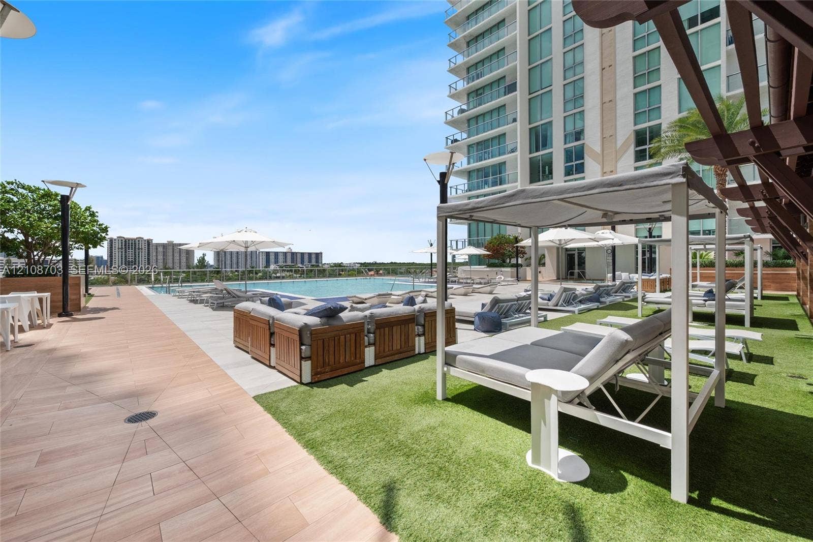 300 Sunny Isles Boulevard, #4-1501, Sunny Isles Beach, Sunny Isles Beach, FL 33160 Photo 38