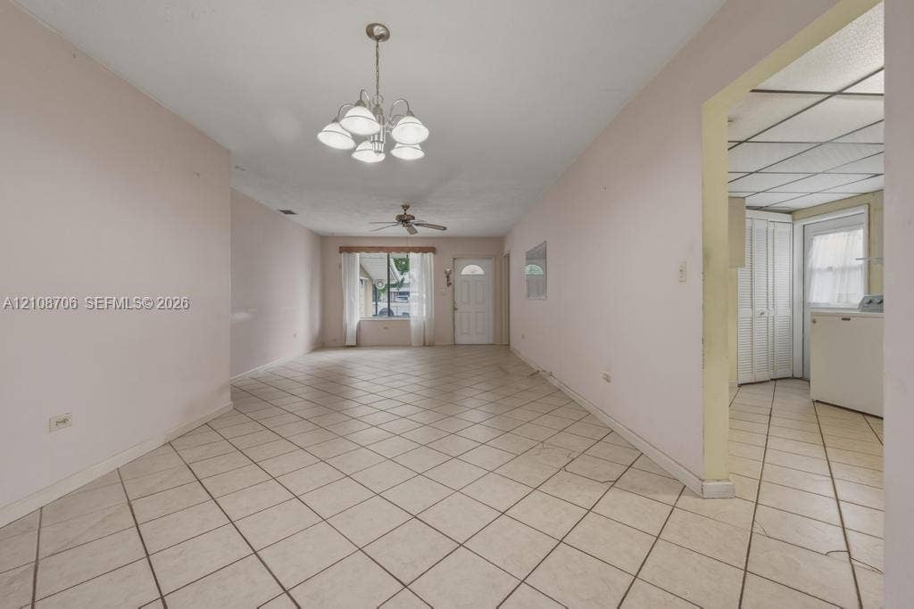 531 N 70th Way, Hollywood, FL 33024 Dining Room