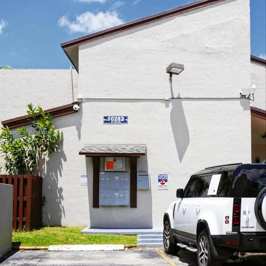 Property photo for 10282 NW 9th St Circle, #201, Miami, FL