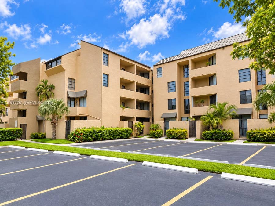 Property photo for 10500 SW 108th Avenue, #B402, Miami, FL