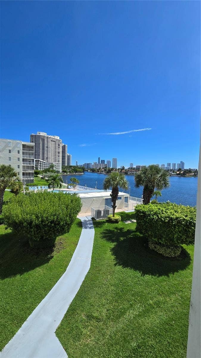 3000 Marcos Drive, #P304, Aventura, FL 33160 Photo 26