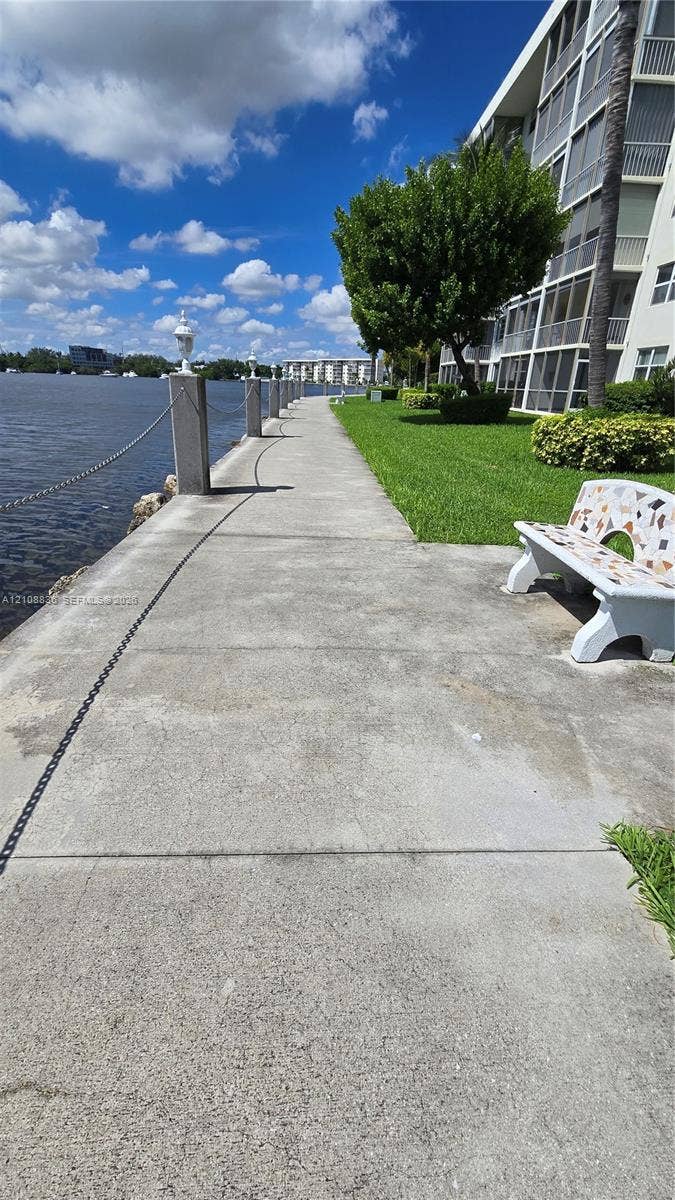 3000 Marcos Drive, #P304, Aventura, FL 33160 Photo 31