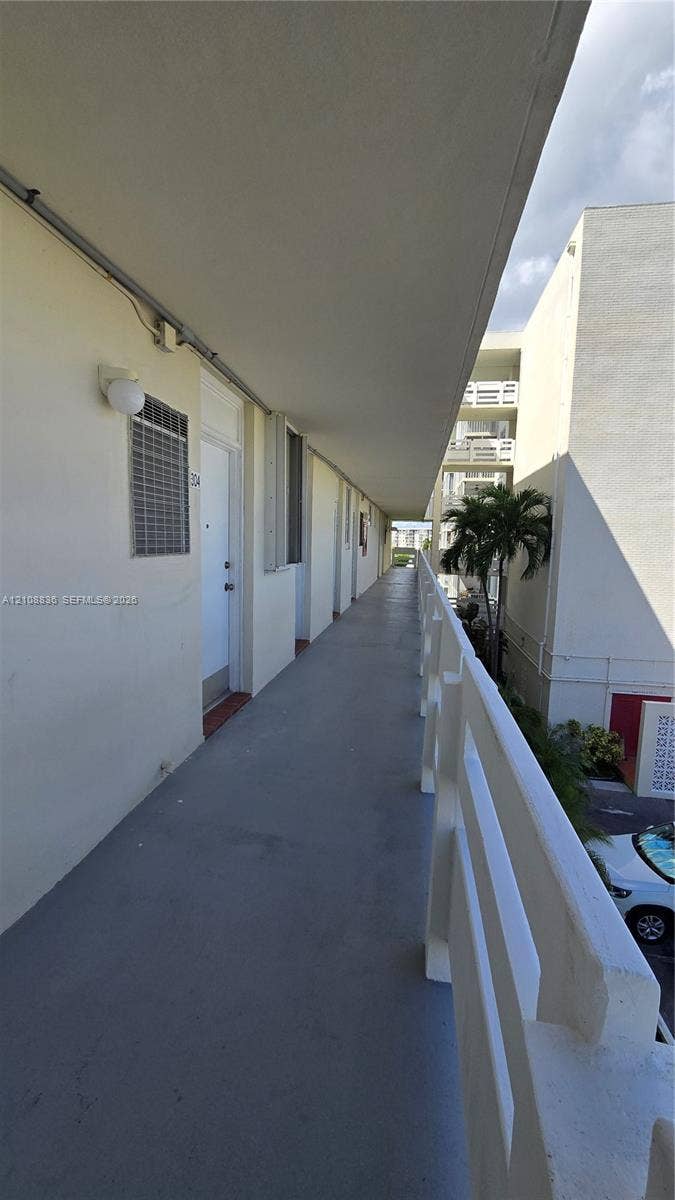 3000 Marcos Drive, #P304, Aventura, FL 33160 Photo 25
