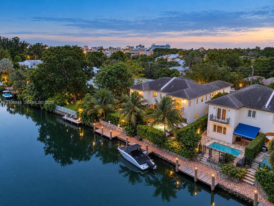 Property photo for 4815 University Drive, Coral Gables, FL