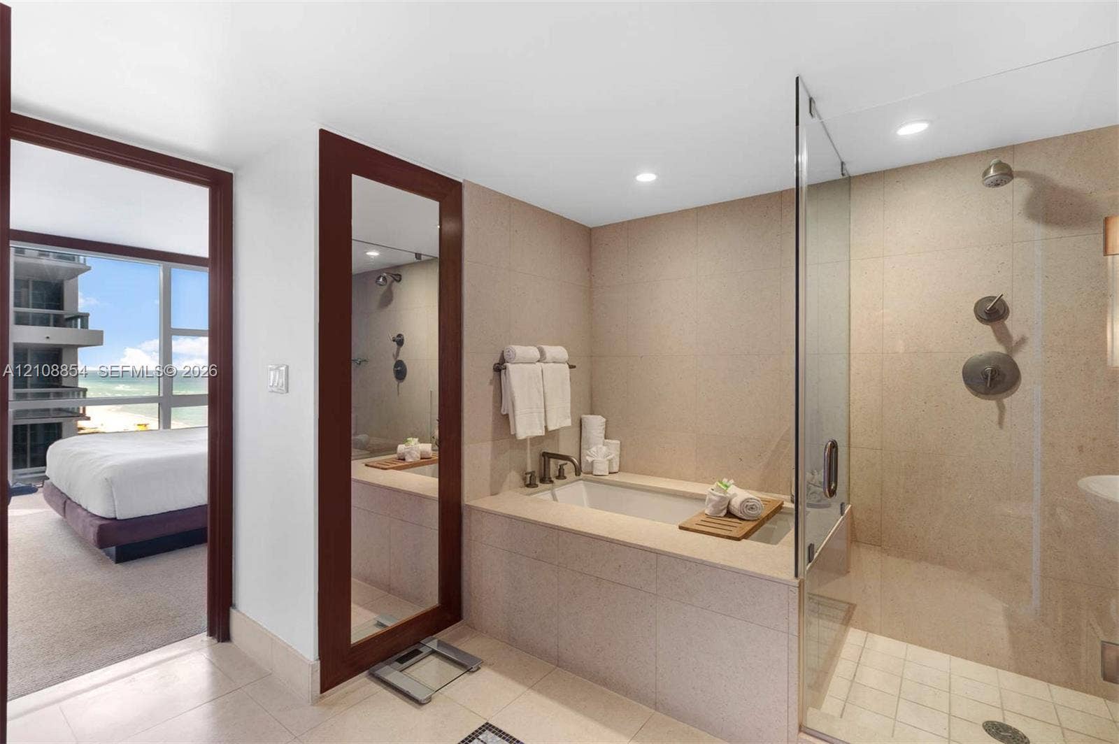 6801 Collins Avenue, #909, Miami Beach, FL 33141 Photo 14