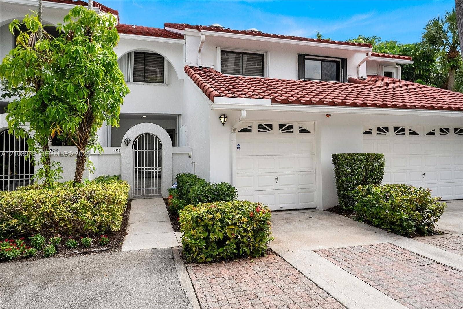3602 Yacht Club Drive, #405, Aventura, FL 33180 Photo 2