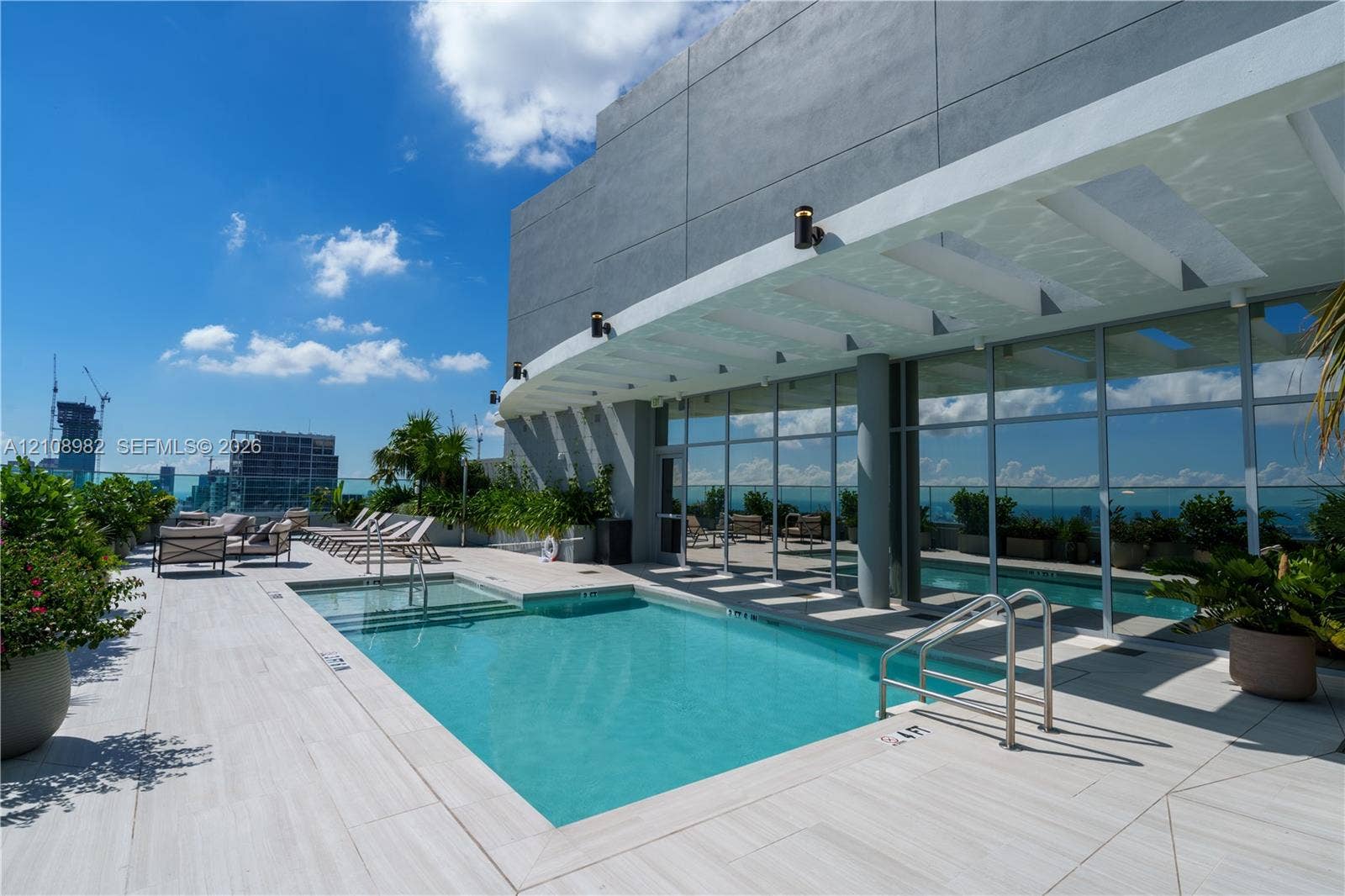 Photo 34