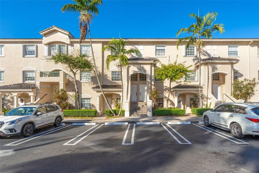 Property photo for 5670 NW 116th Avenue, #219, Doral, FL