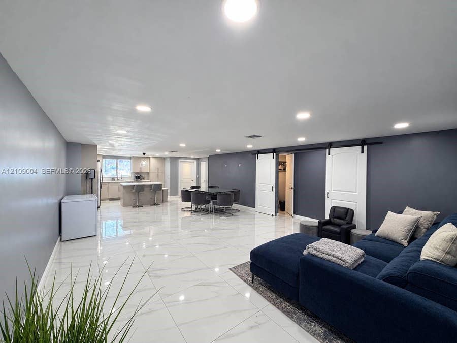 Property photo for 971 W 80th Place, Hialeah, FL
