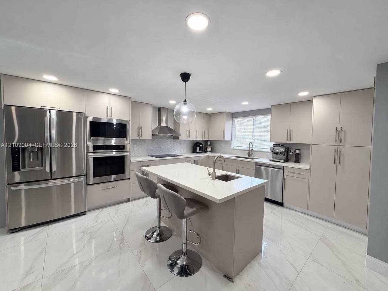 971 W 80th Place, Hialeah, Hialeah, FL 33014 Photo 7