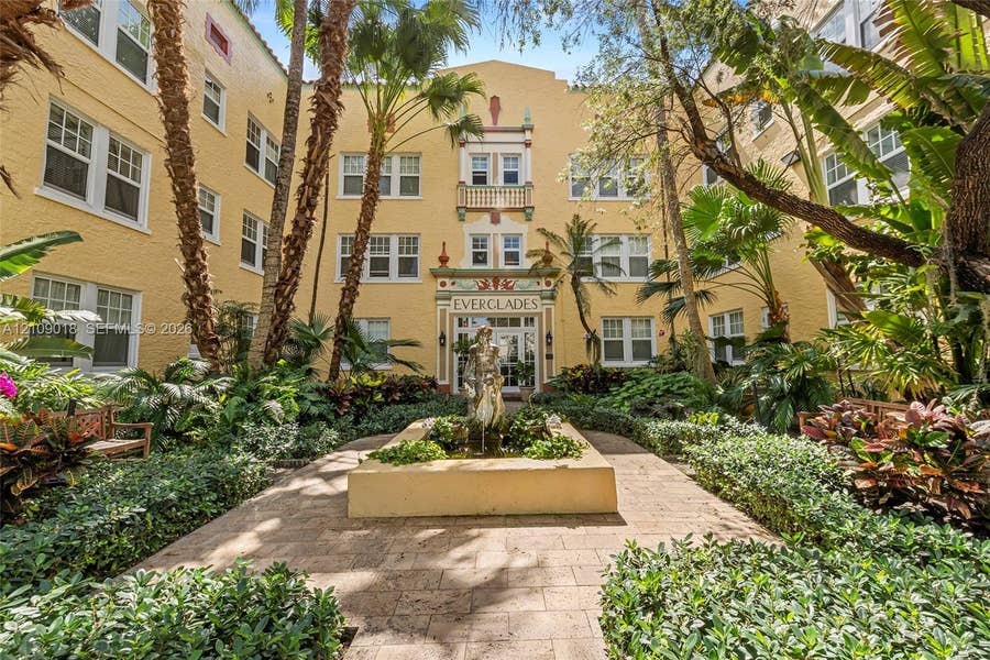 Property photo for 536 14th Street, #305, Miami Beach, FL