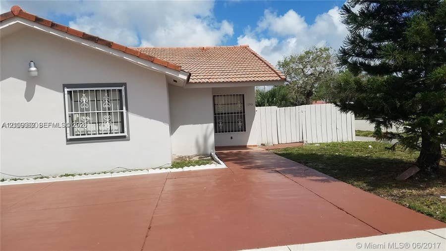 Property photo for Hialeah, FL