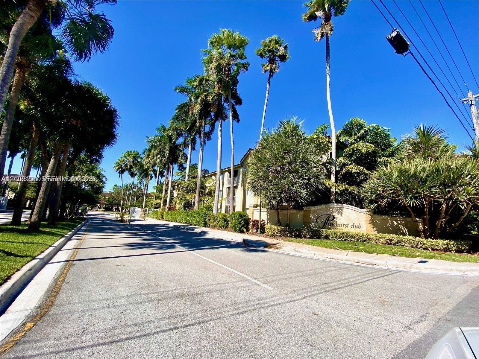 450 S Park Road, #5-206, Hollywood, Hollywood, FL 33021 Photo 3