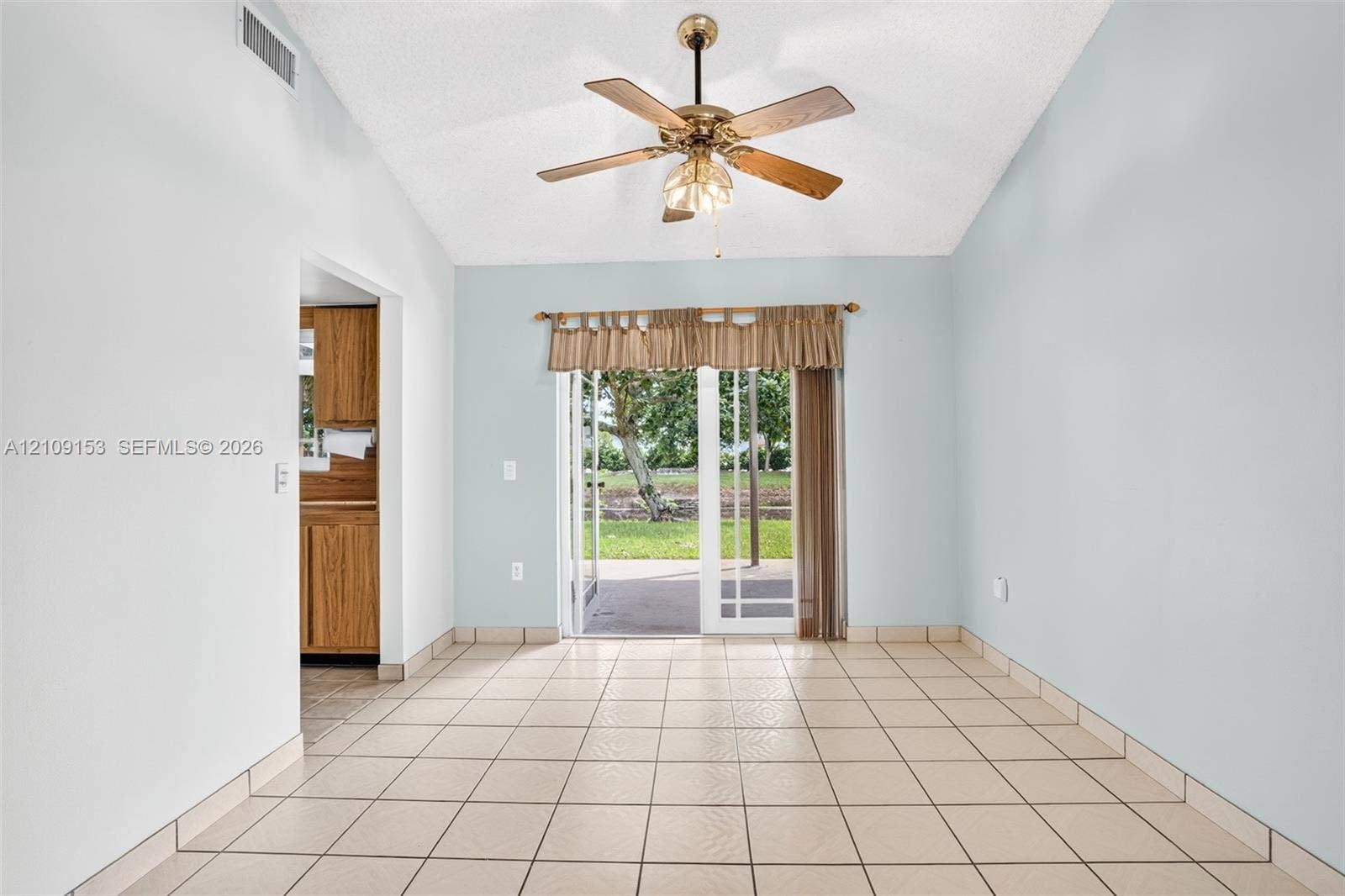 8500 NW 3rd Street, Pembroke Pines, FL 33024 Photo 10
