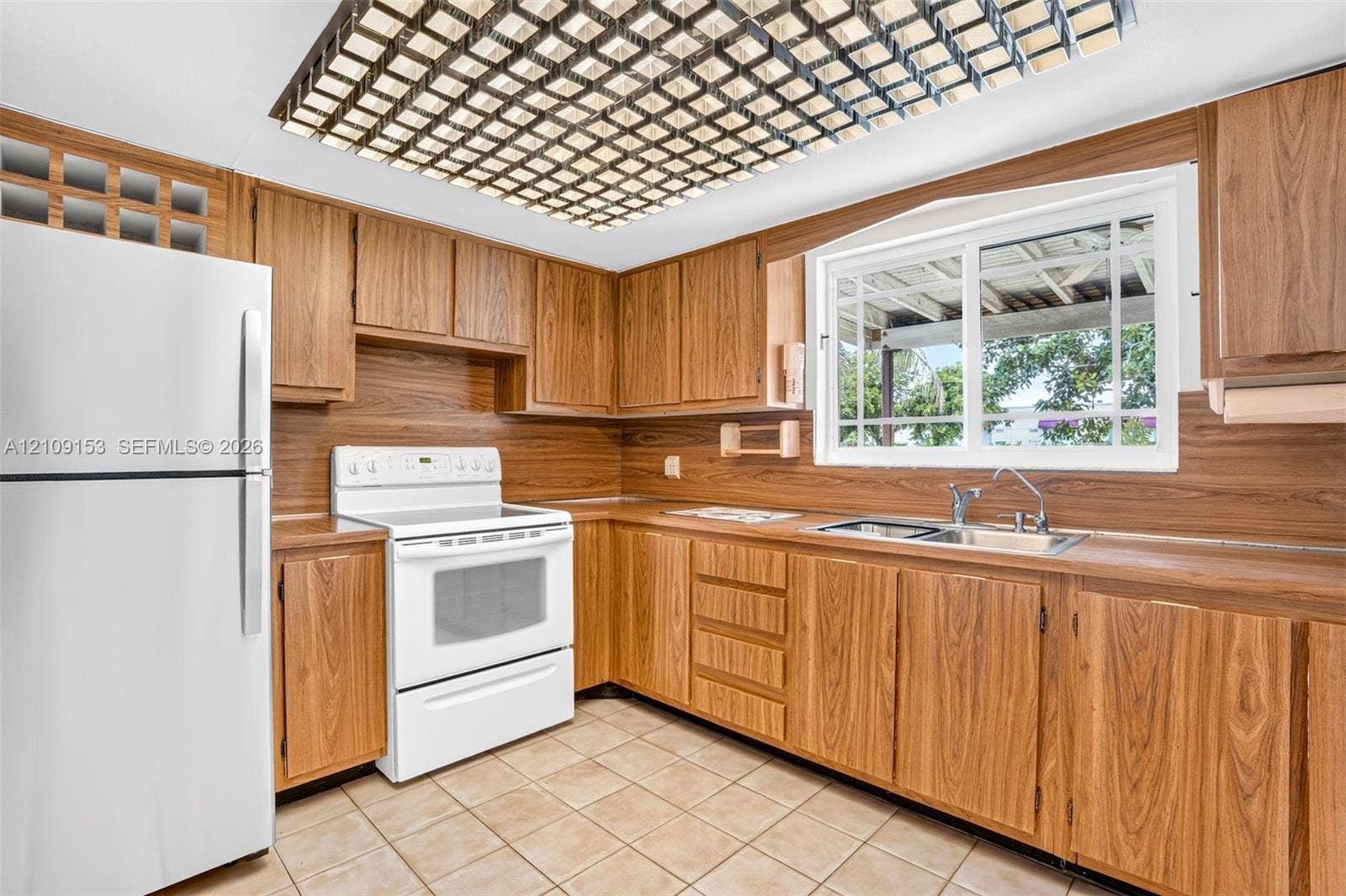 8500 NW 3rd Street, Pembroke Pines, FL 33024 Photo 15