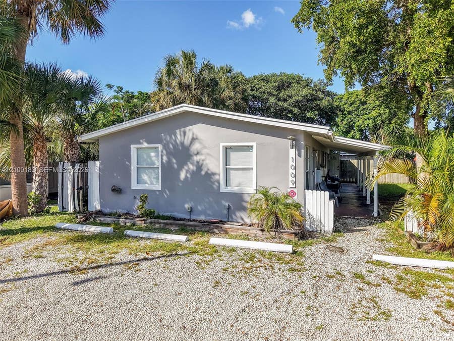 Property photo for 1009 NE 17th Court, Fort Lauderdale, FL