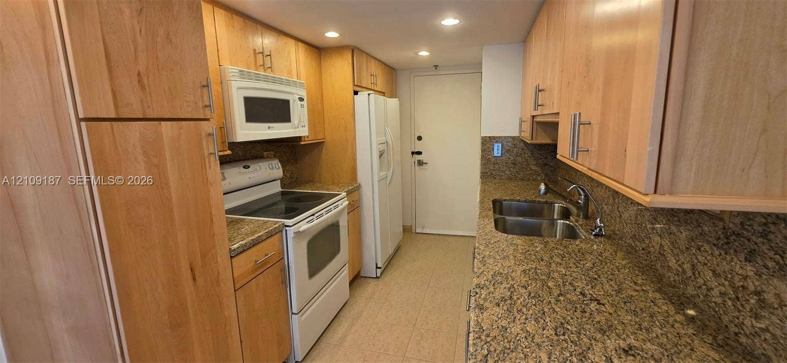6039 Collins Avenue, #1625, Miami Beach, FL 33140 Master bath