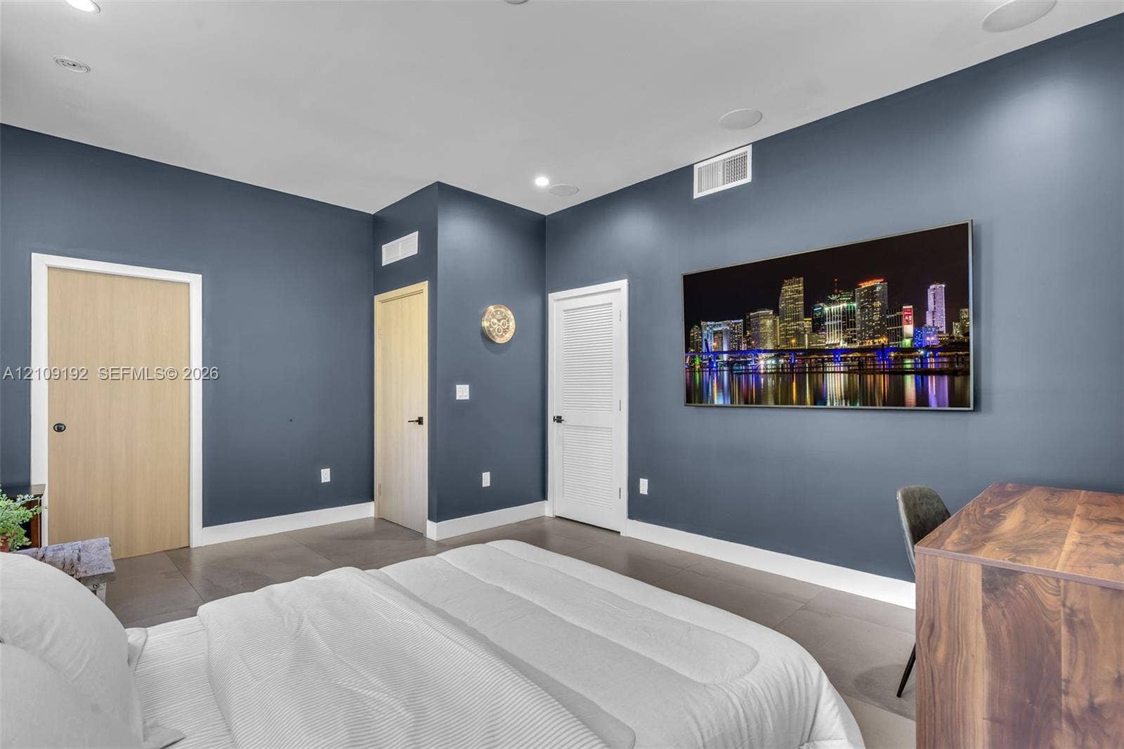 2471 NE 201st Street, Miami, FL 33180 Photo 36