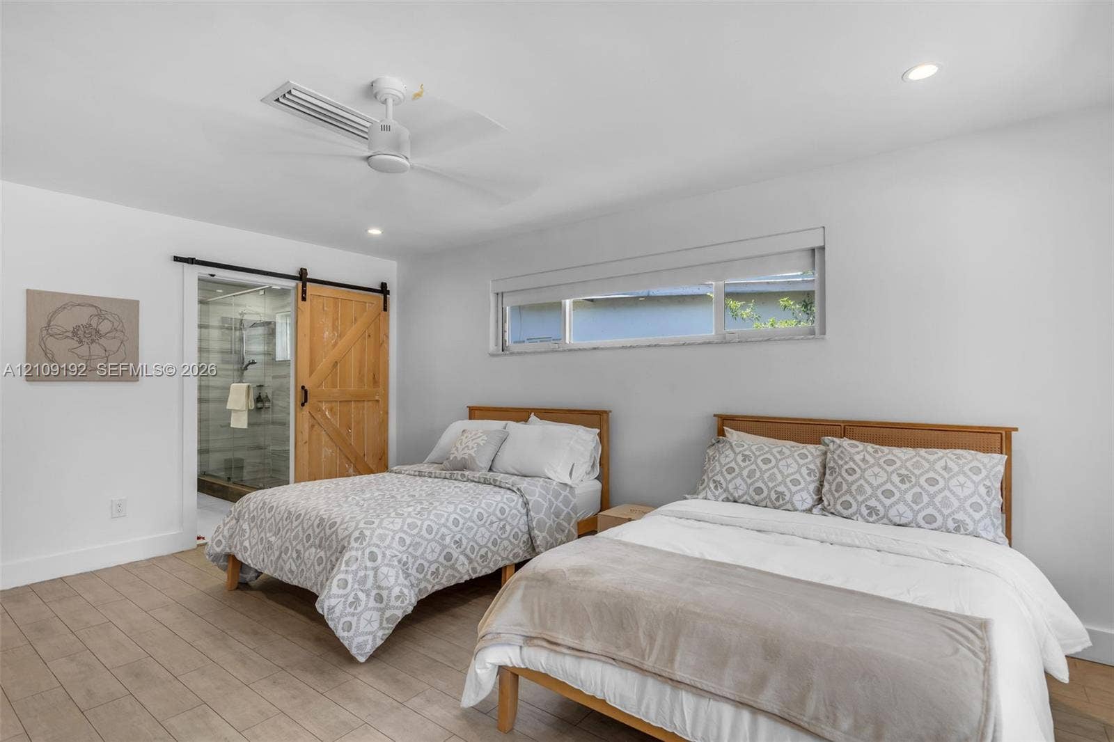 2471 NE 201st Street, Miami, FL 33180 Photo 22