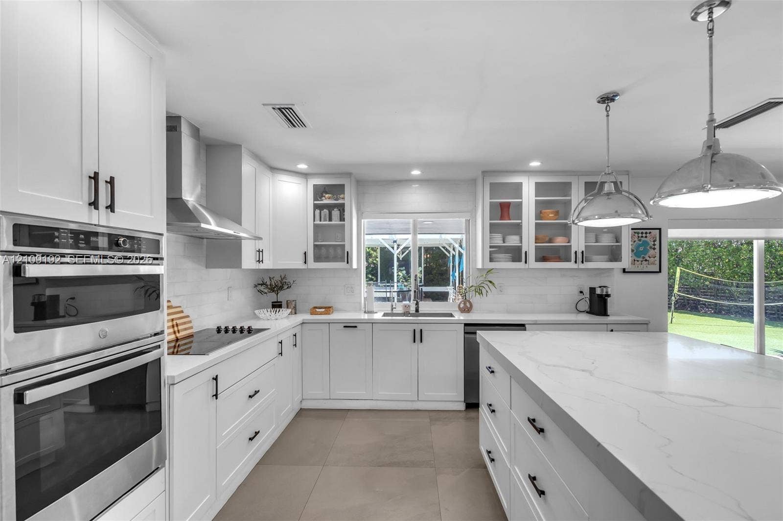 2471 NE 201st Street, Miami, FL 33180 Photo 14