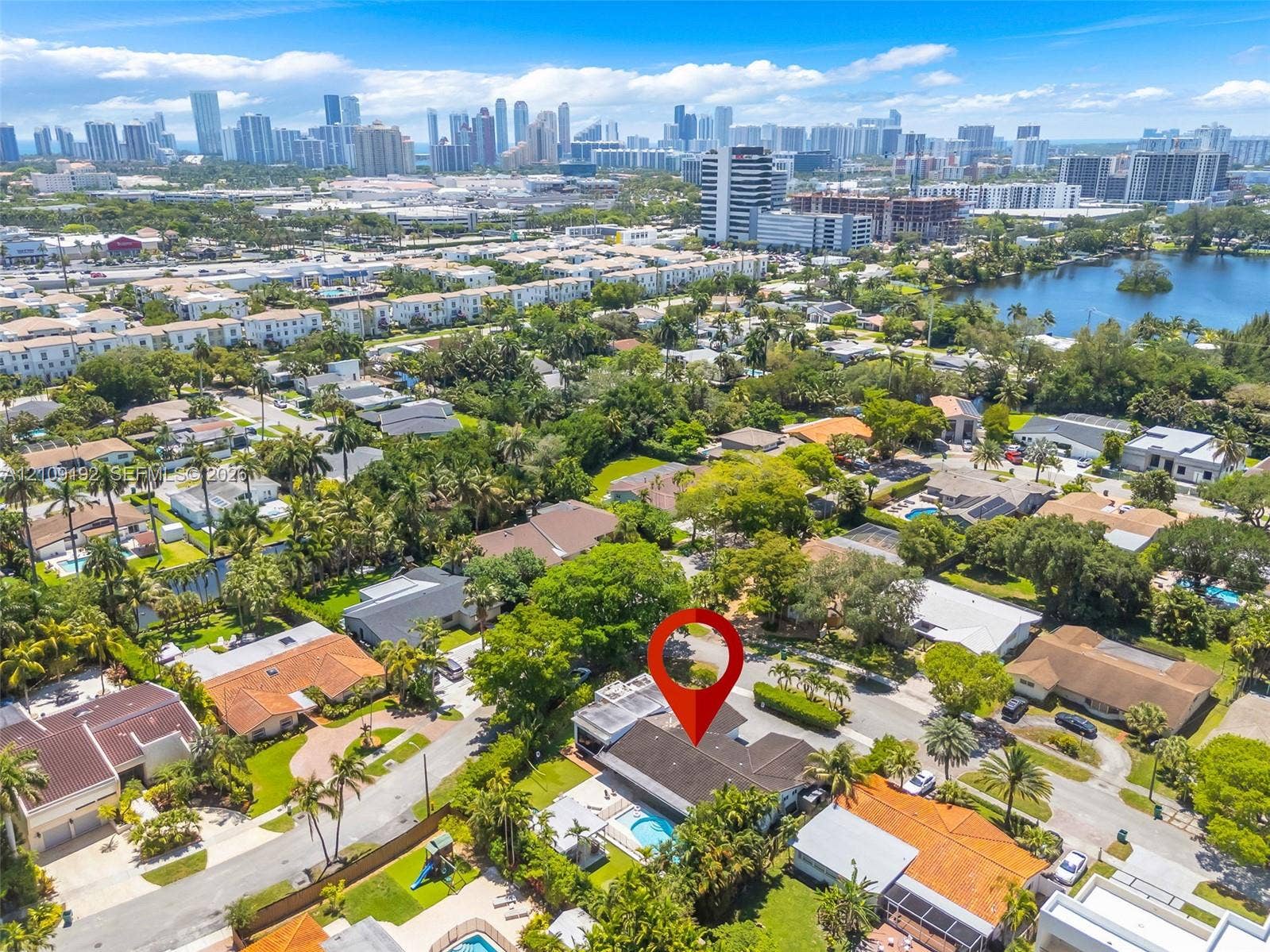 2471 NE 201st Street, Miami, FL 33180 Photo 81