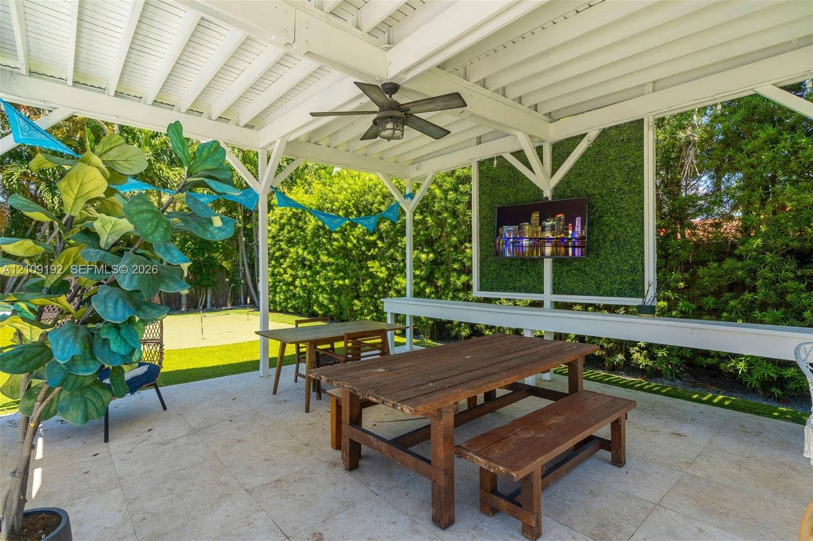 2471 NE 201st Street, Miami, FL 33180 Photo 67