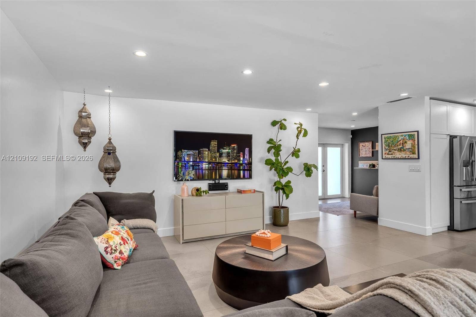 2471 NE 201st Street, Miami, FL 33180 Photo 7