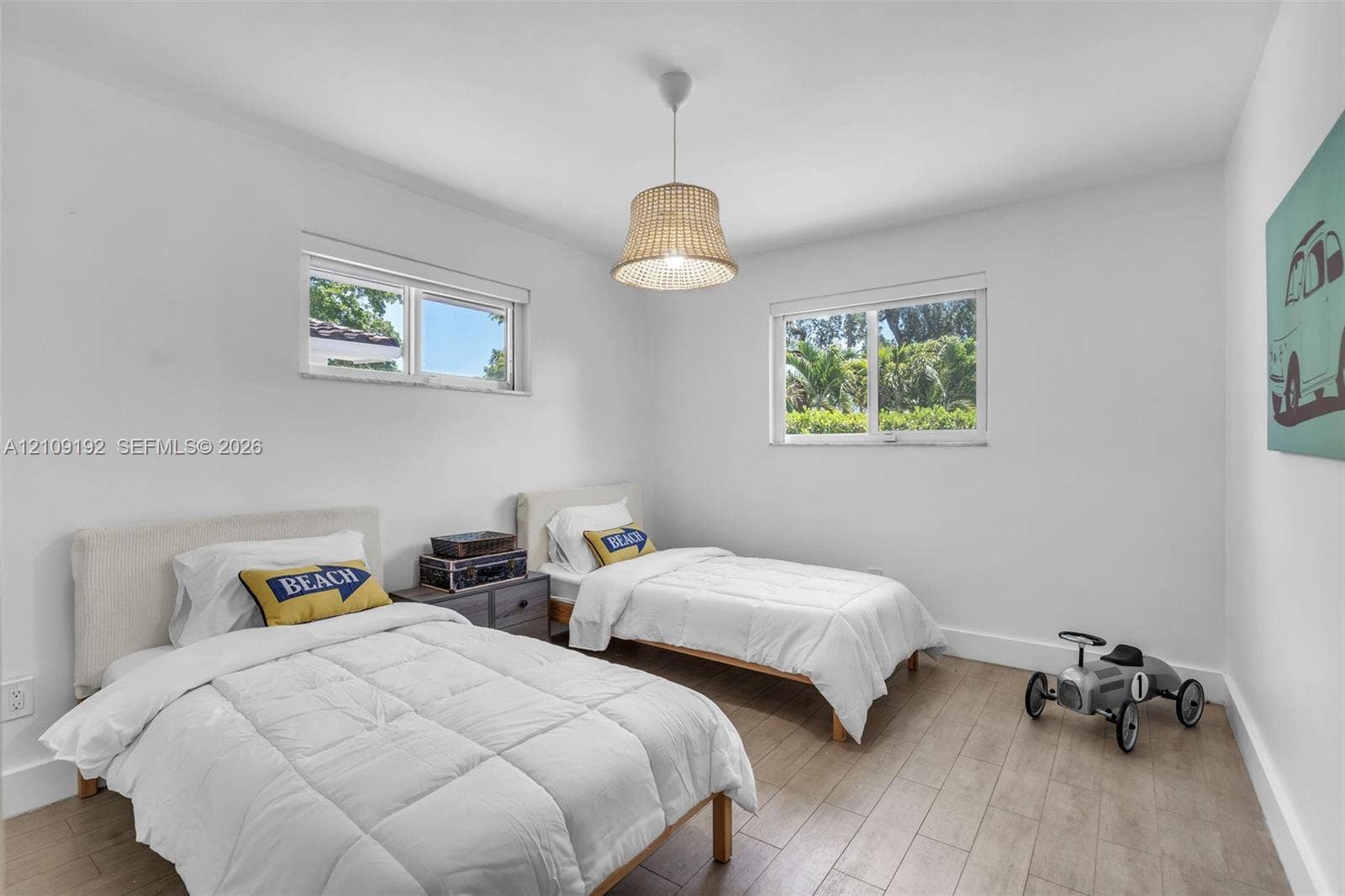 2471 NE 201st Street, Miami, FL 33180 Photo 27