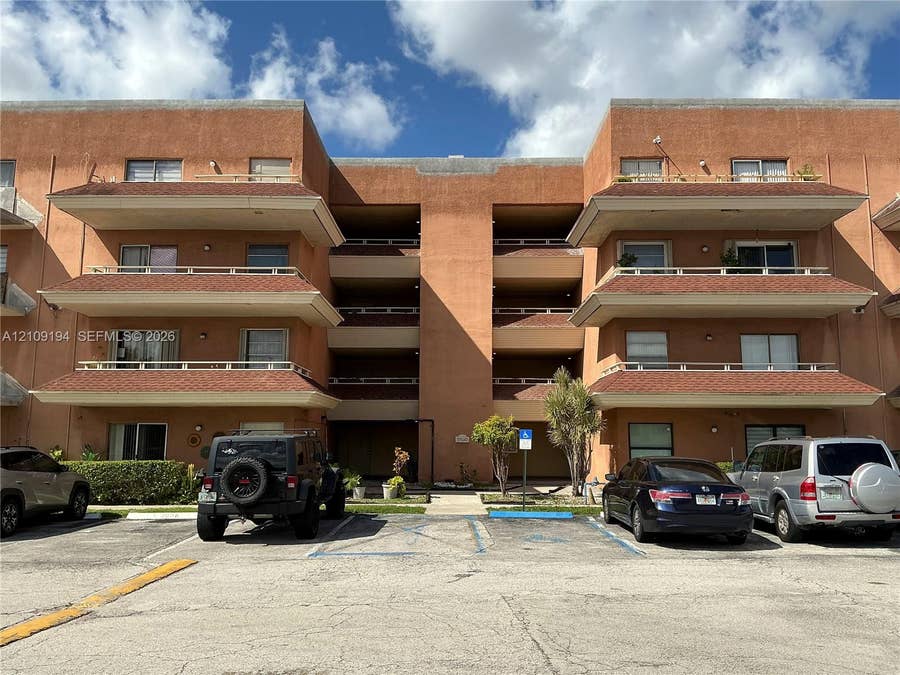 Property photo for 17530 NW 68th Avenue, #C2007, Hialeah, FL