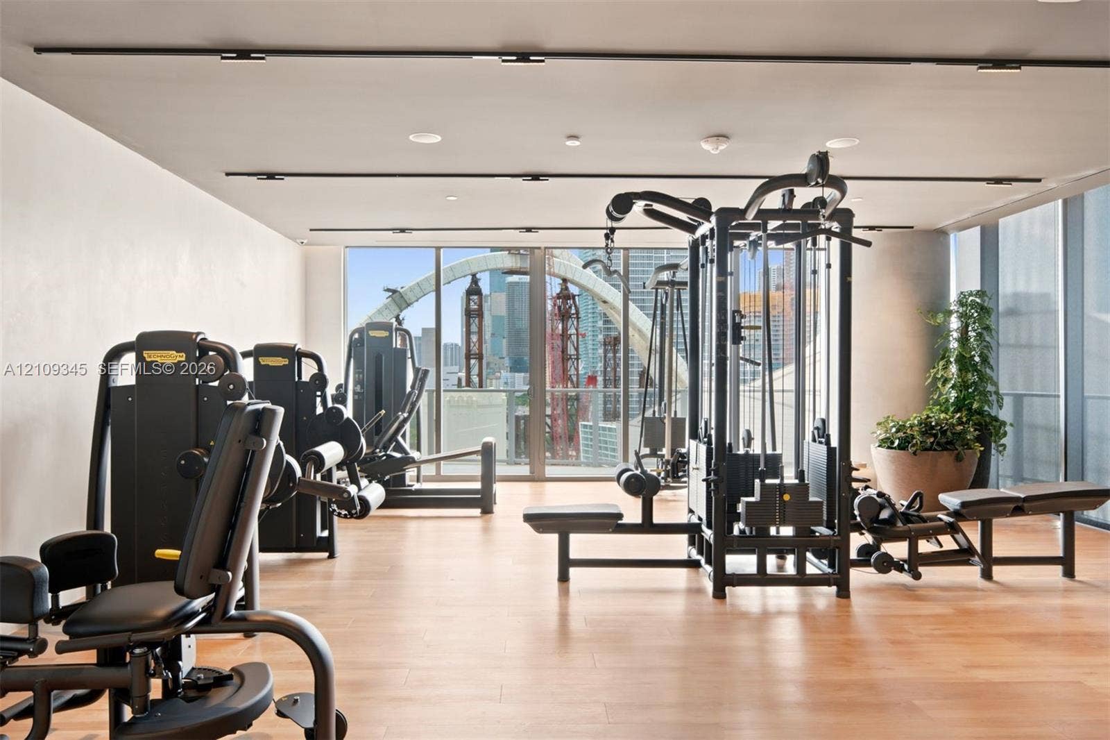 Photo 42