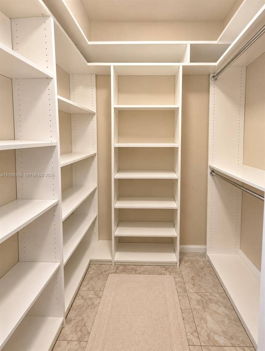 2200 Diana Drive, #218, Hallandale Beach, FL 33009 Photo 7